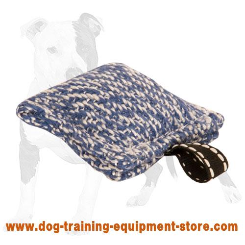 https://www.dog-training-equipment-store.com/images/large/Pocket-bite-dog-tug-for-puppy-training-TE31_LRG.jpg