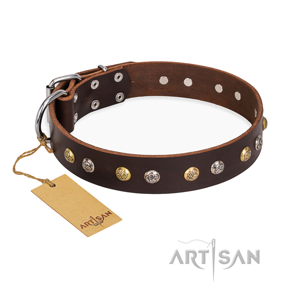 Easy wearing top quality dog collar with rust-proof traditional buckle